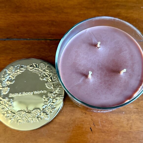 NEW HOT COCOA & CREAM 3-Wick 14.5oz Candle Bath & Body Works - Picture 2 of 3